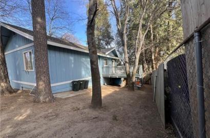 22365 Pine Dr House